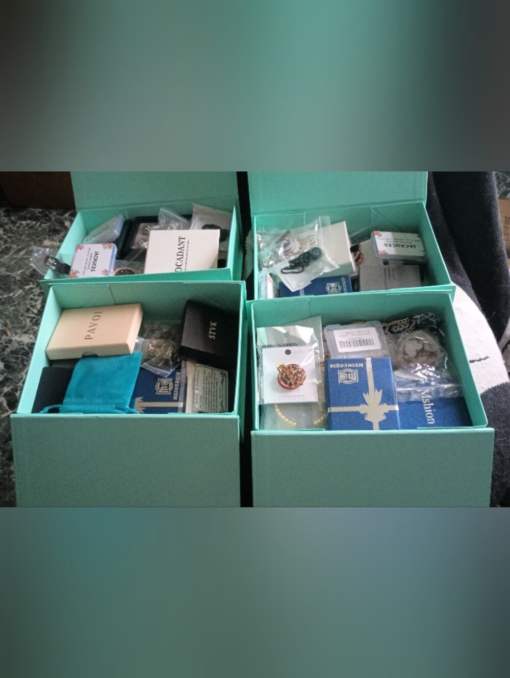 Woman's Accessory Gift Box - Assorted Fashion Pieces